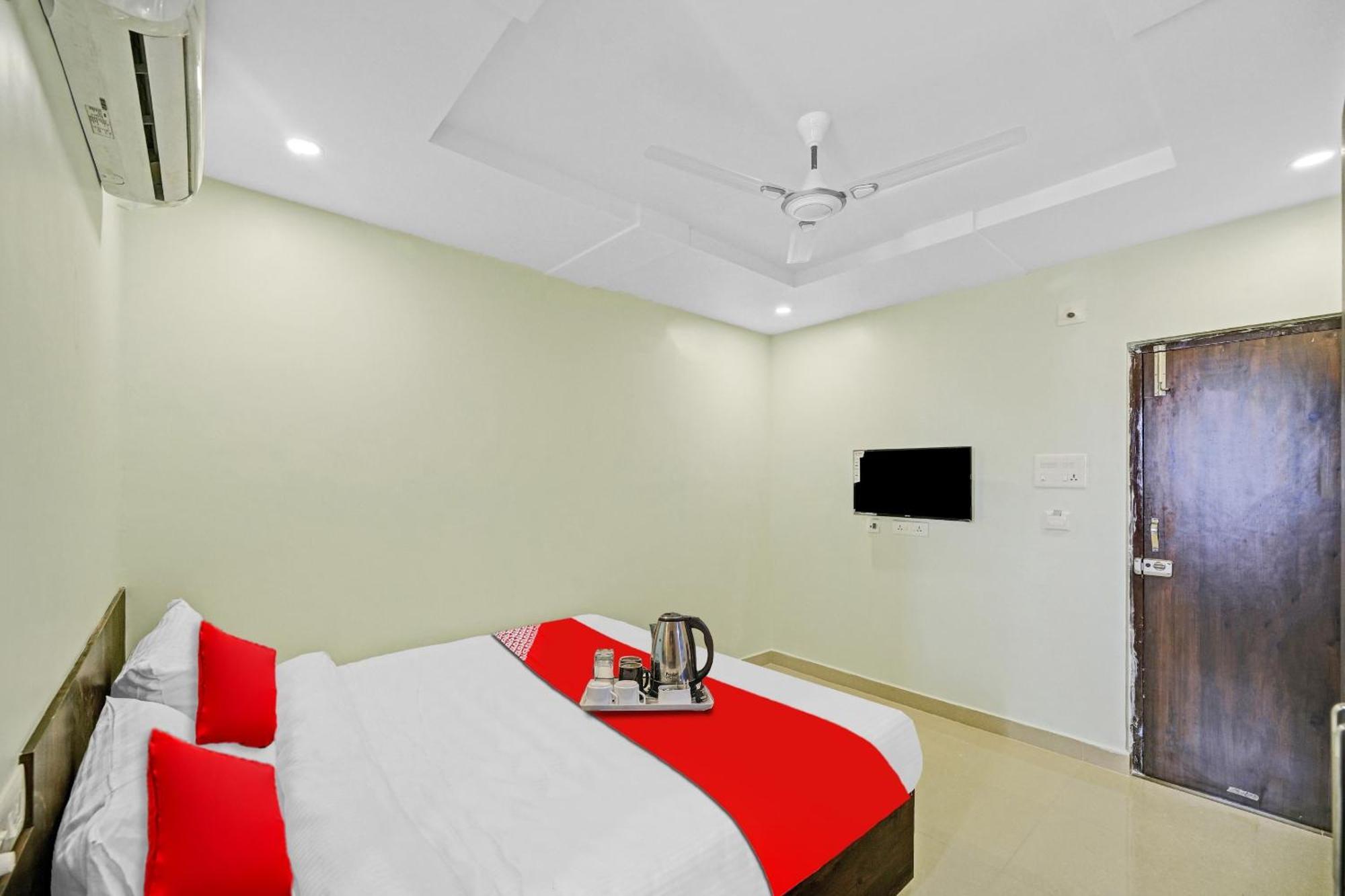 Hotel O Vrk Residency Kurmannapalem 외부 사진