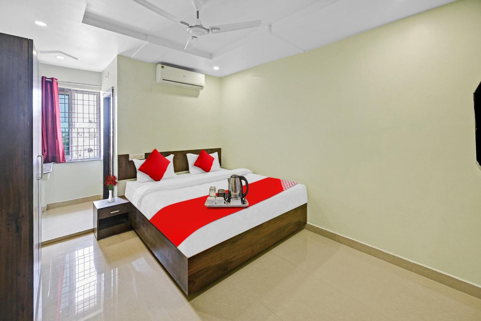 Hotel O Vrk Residency Kurmannapalem 외부 사진