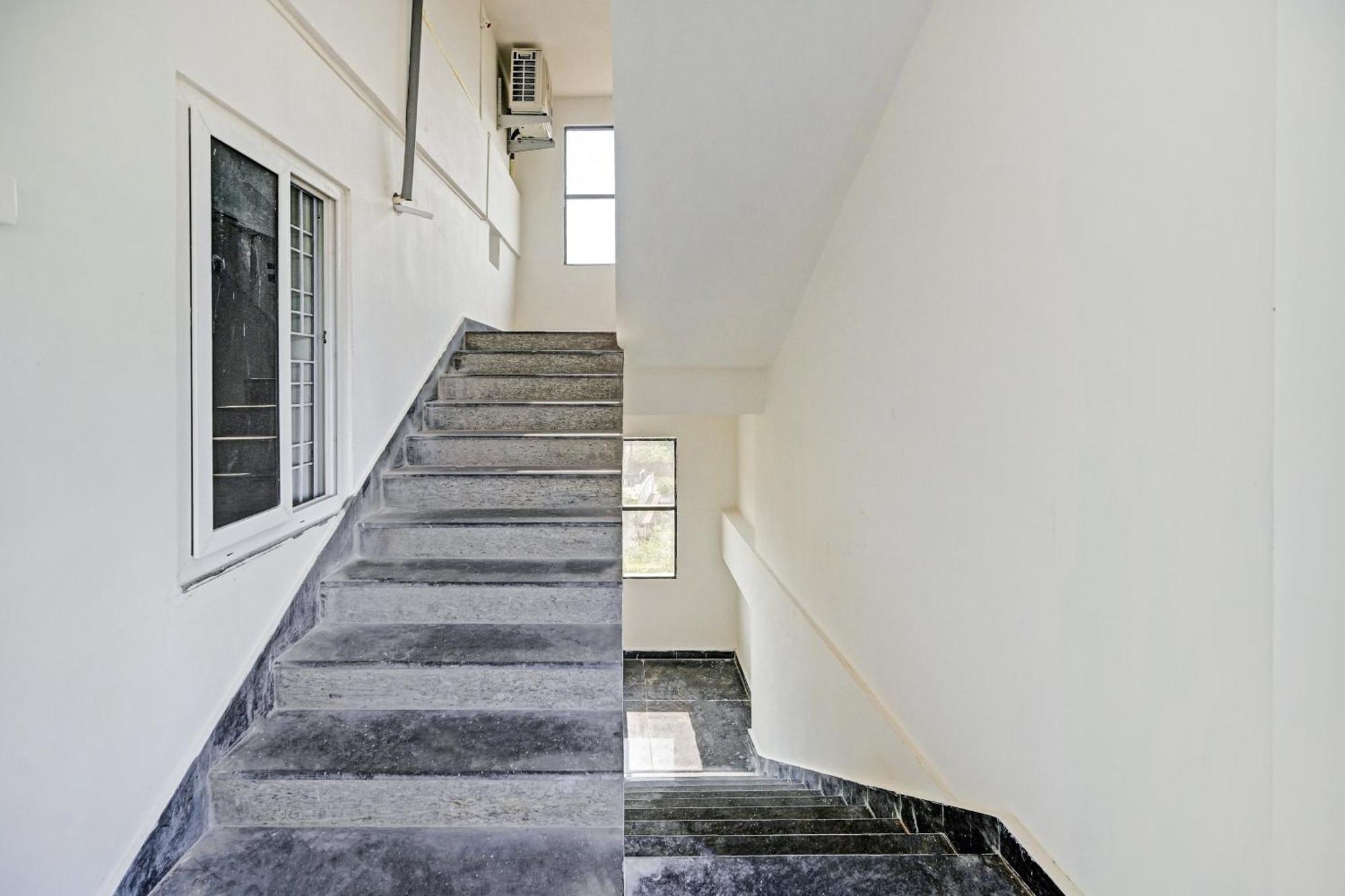 Hotel O Vrk Residency Kurmannapalem 외부 사진